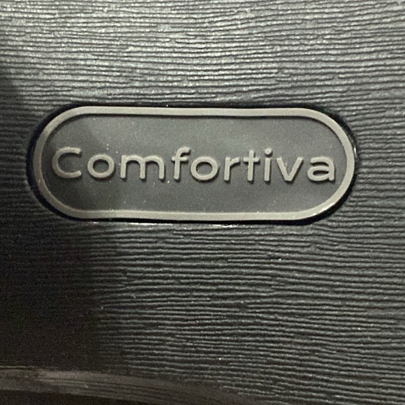 Comfortiva  Memory Foam Comfort size 9.5 Black Ankle Booties Leather  clean - Picture 2 of 15